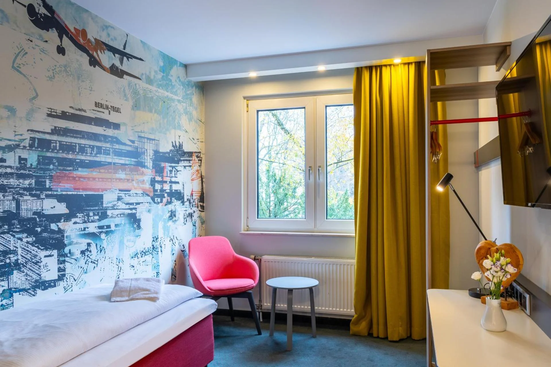 Good Morning Berlin City West - Image 10