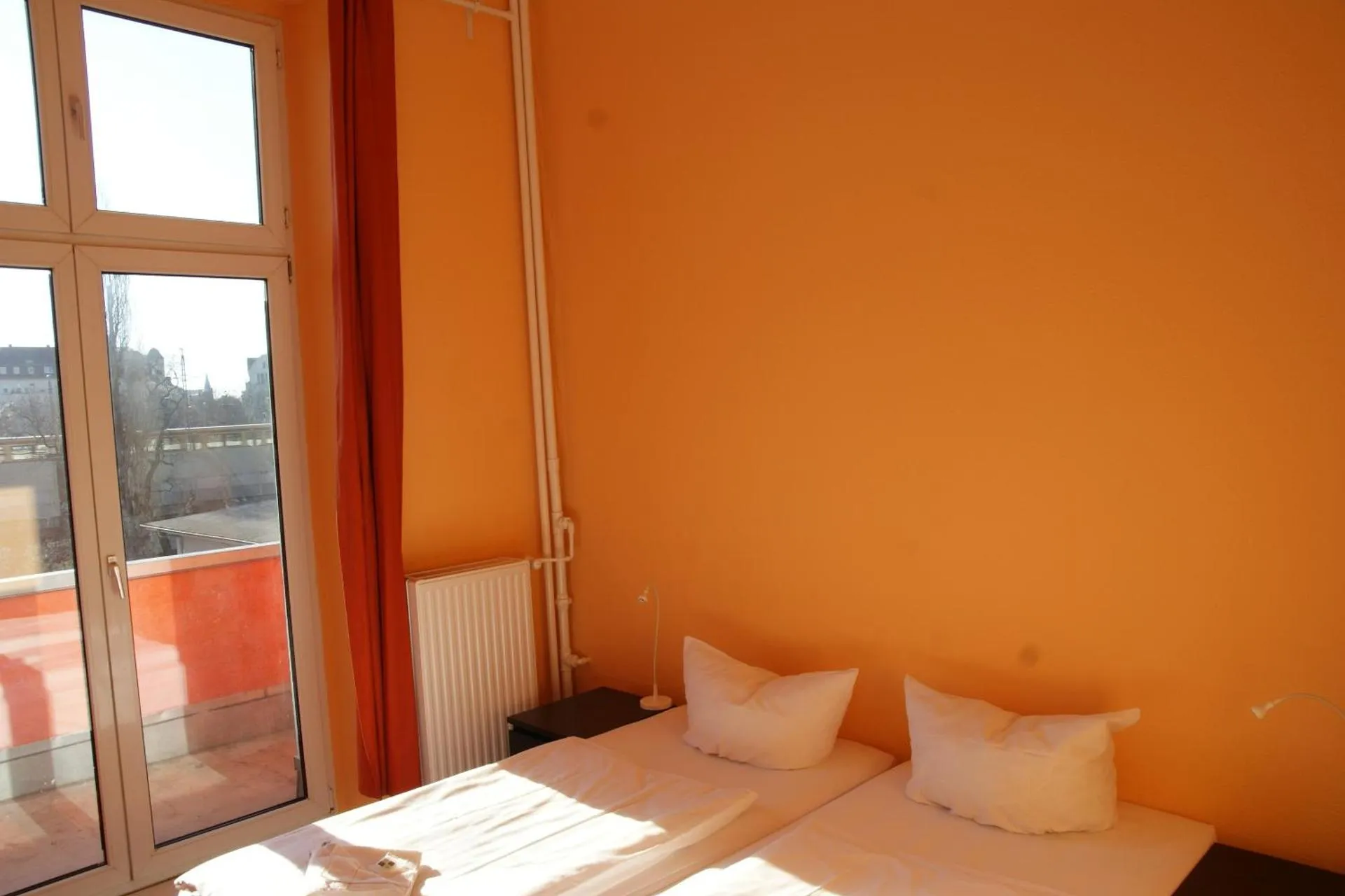 HappyGoLucky Hotel + Hostel - Image 10