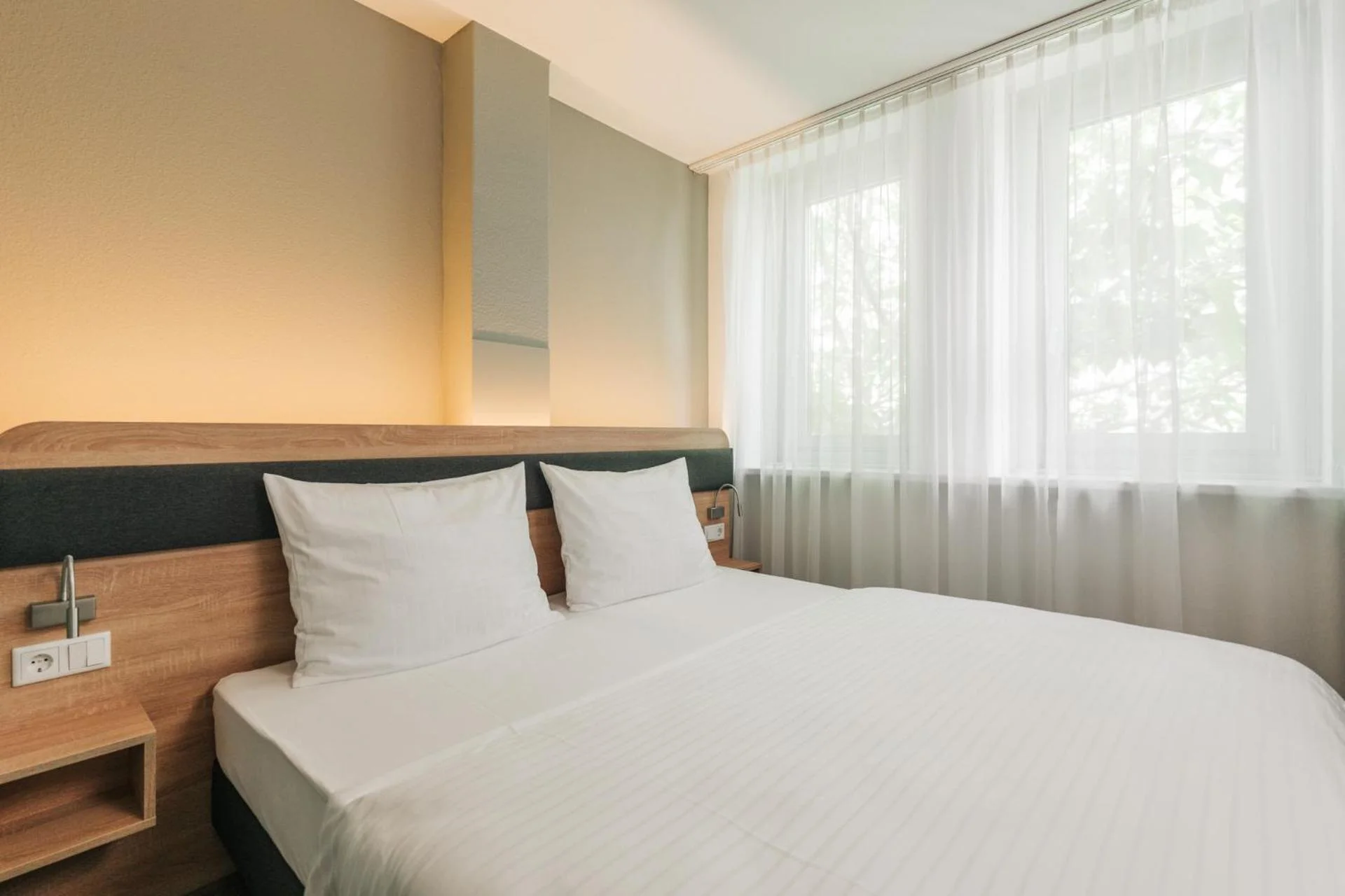 Homaris The Corner Hotel - Image 15