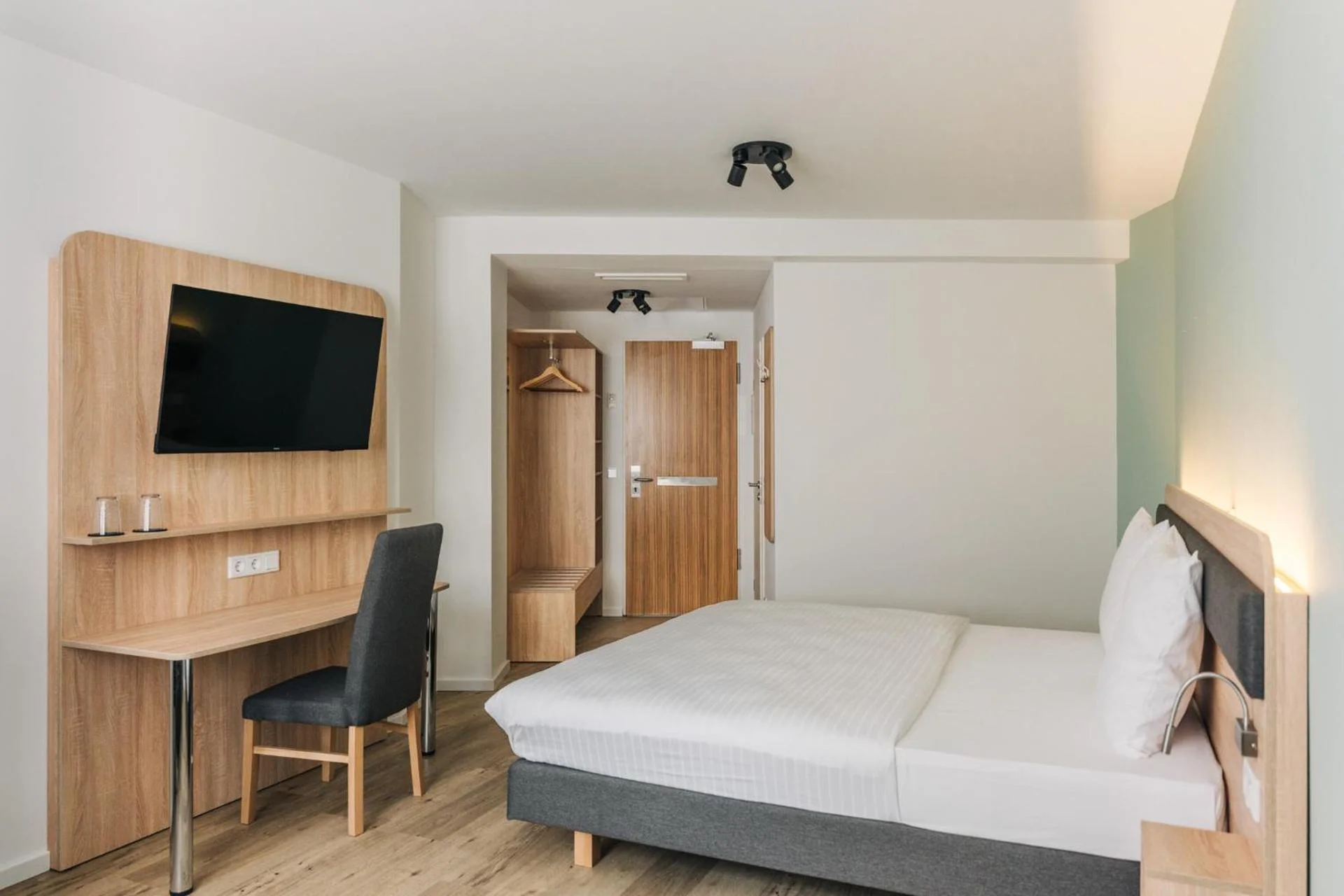 Homaris The Corner Hotel - Image 10