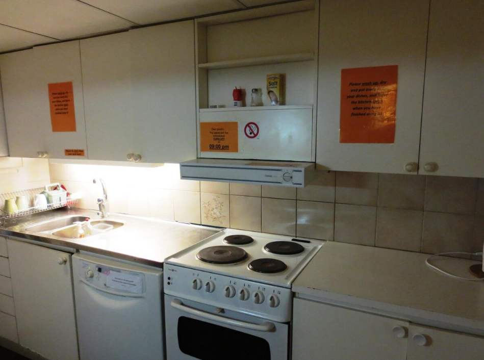 Hostel Bed and Breakfast - Image 1