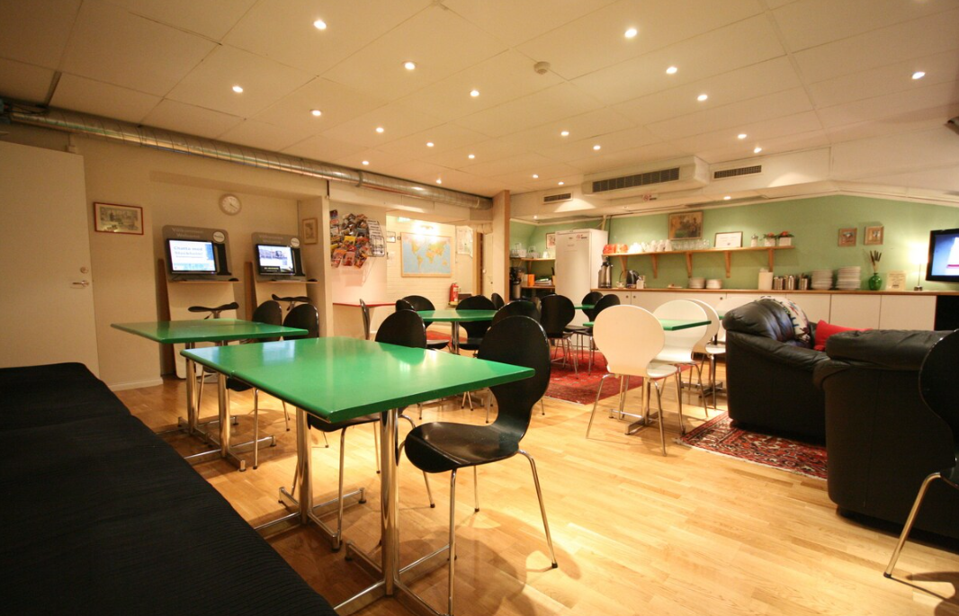 Hostel Bed and Breakfast - Image 5