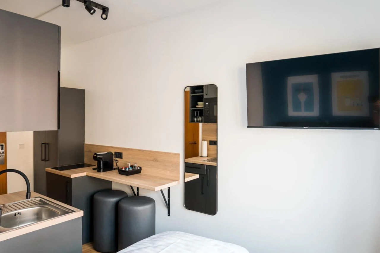 Hotel Antares Düsseldorf - Image 8