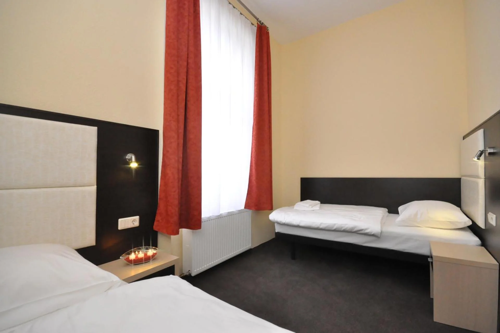 Hotel Bova Frankfurt - Image 12
