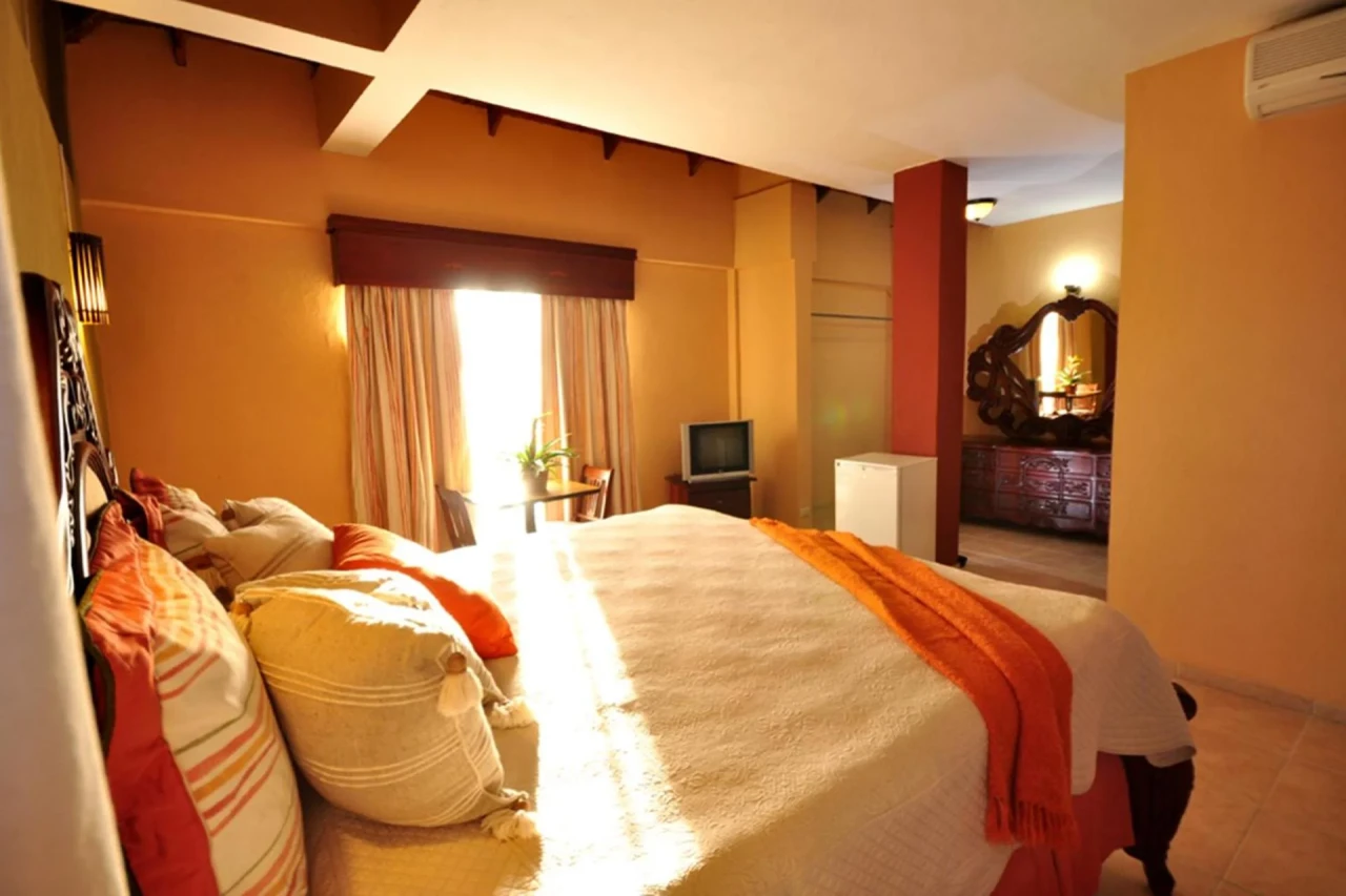 Experience the Ultimate Stay at Hotel & Casino Flamboyan - Image 13