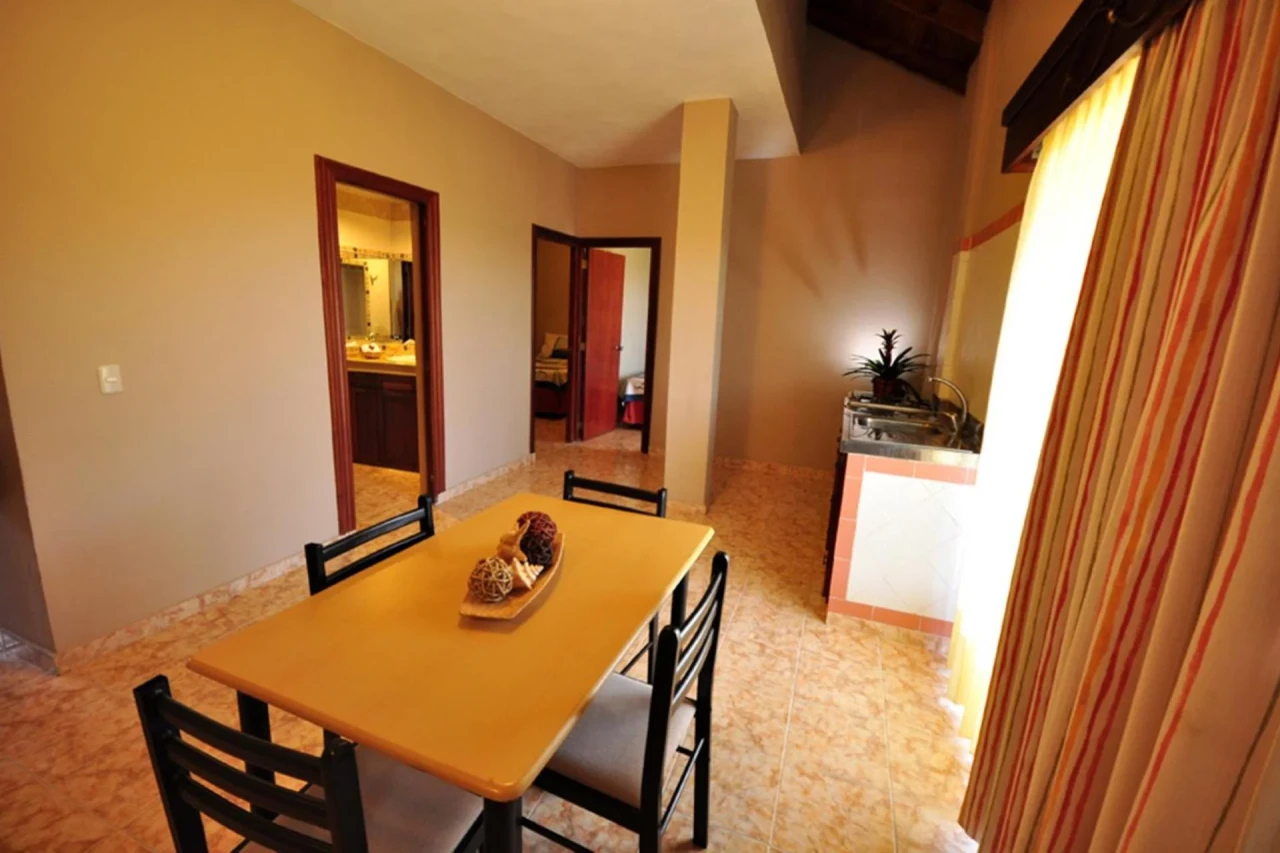 Experience the Ultimate Stay at Hotel & Casino Flamboyan - Image 4
