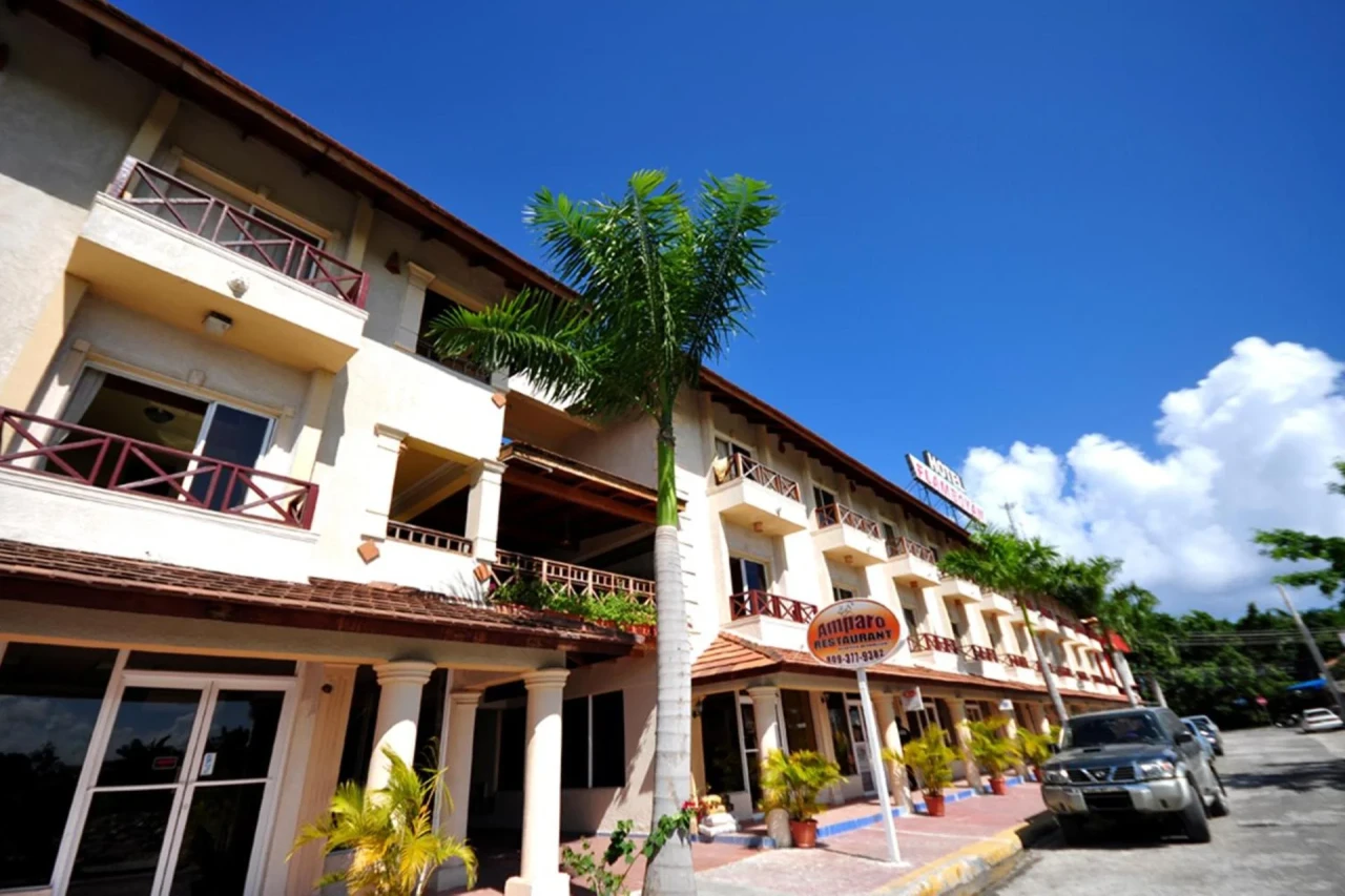 Experience the Ultimate Stay at Hotel & Casino Flamboyan - Image 9