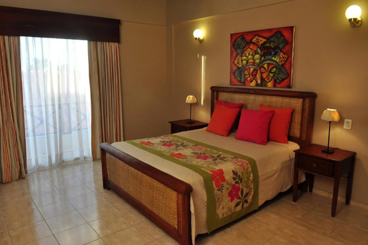 Experience the Ultimate Stay at Hotel & Casino Flamboyan - Image 10