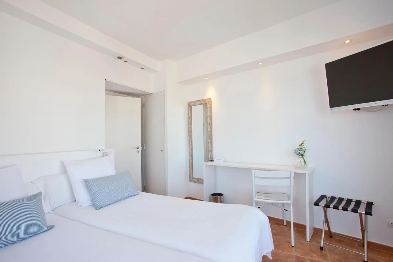 Hotel Galaxia - Image 11