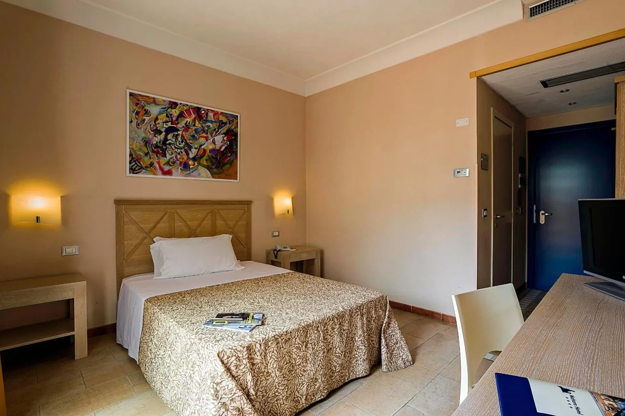 Hotel Mahara - Image 13