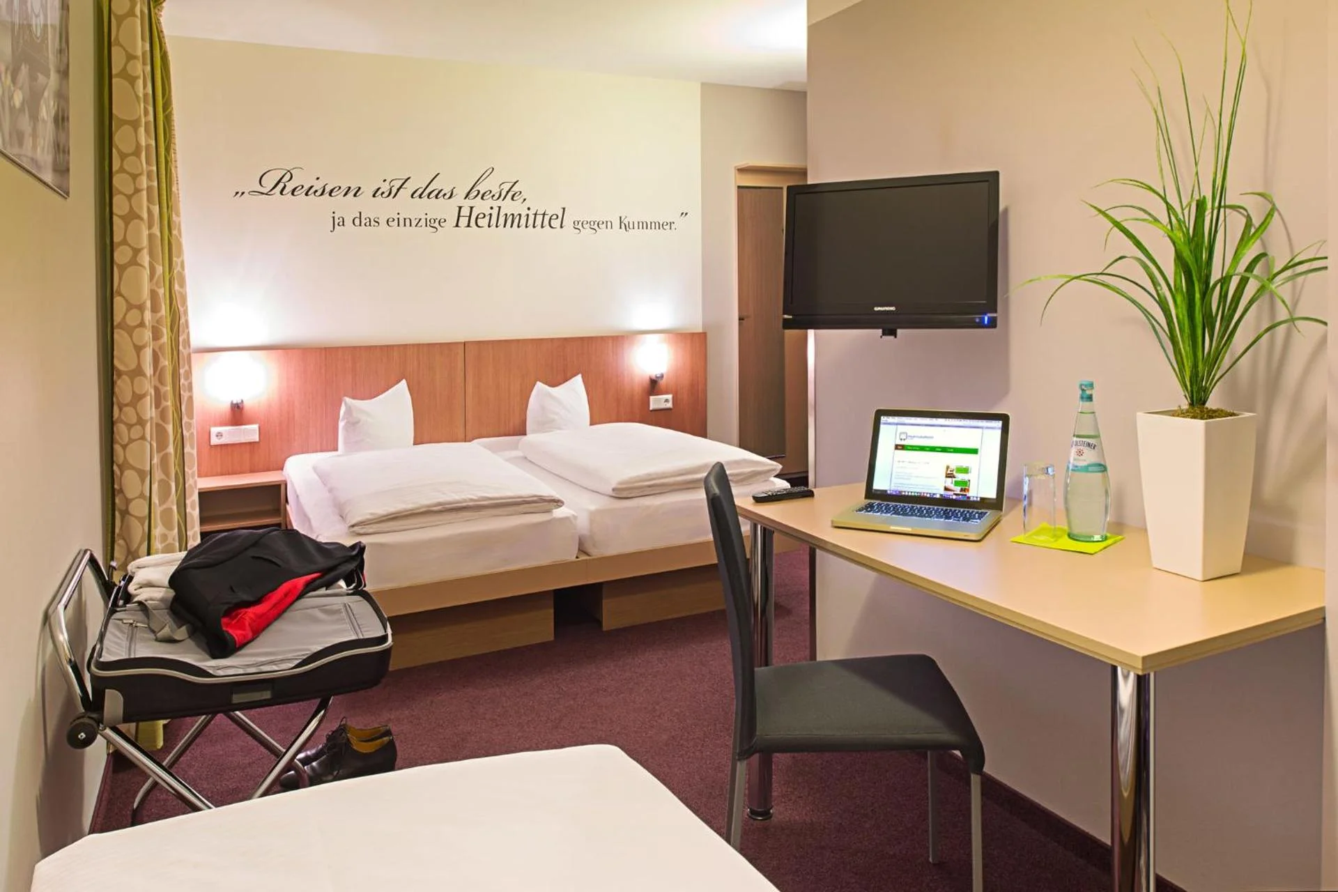 Hotel Mainstation Frankfurt Am Main - Image 12