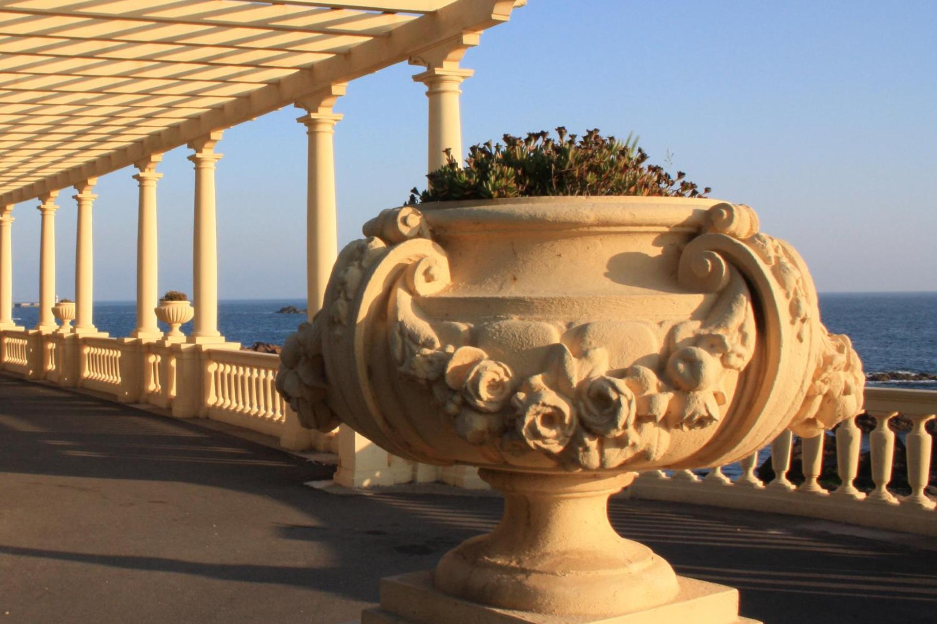 Descubra o Hotel Portofoz: Conforto e Serviços de Qualidade à Beira-Mar - Imagem 96