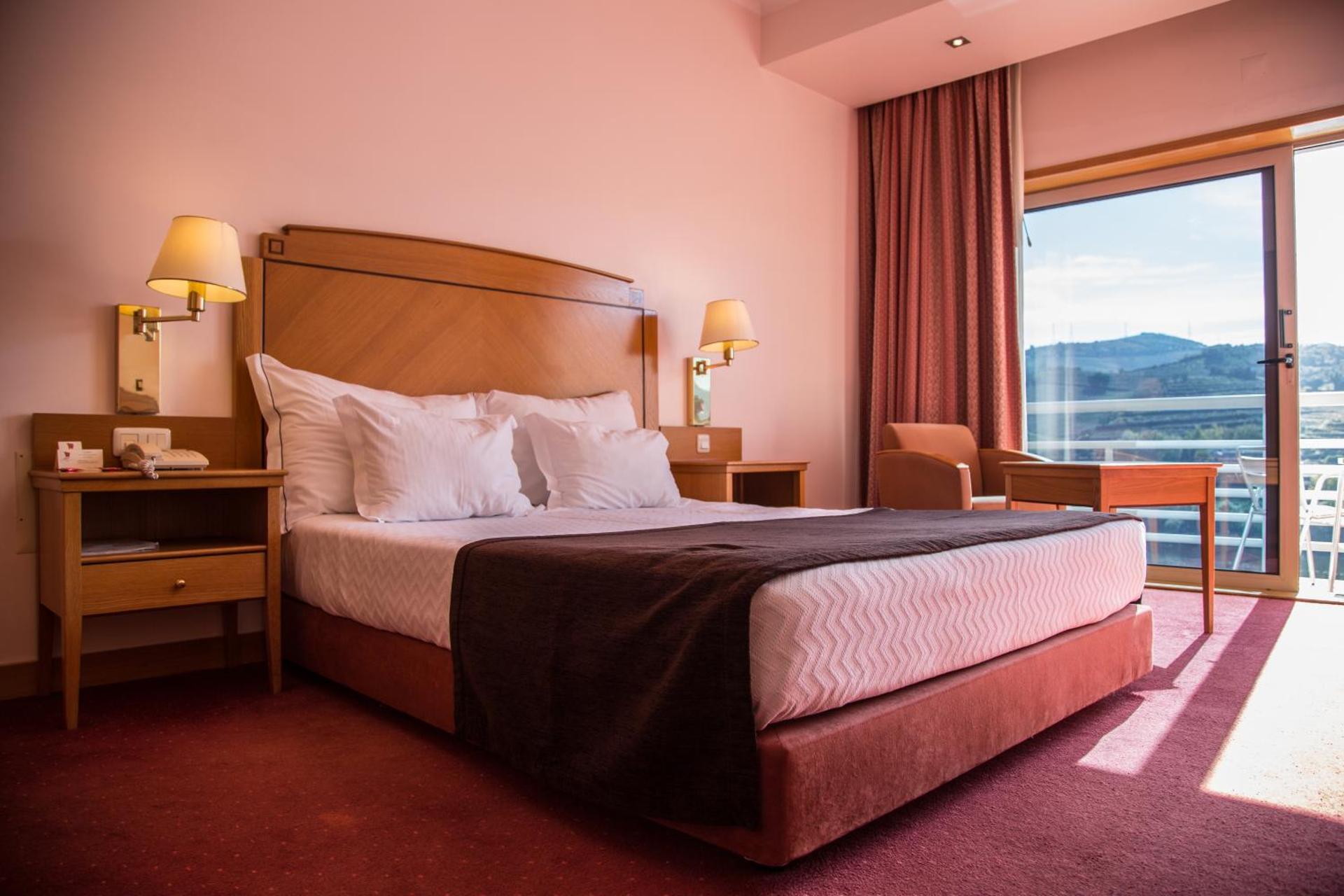 Descubra o Conforto e a Tradição do Hotel Regua Douro - Imagem 2