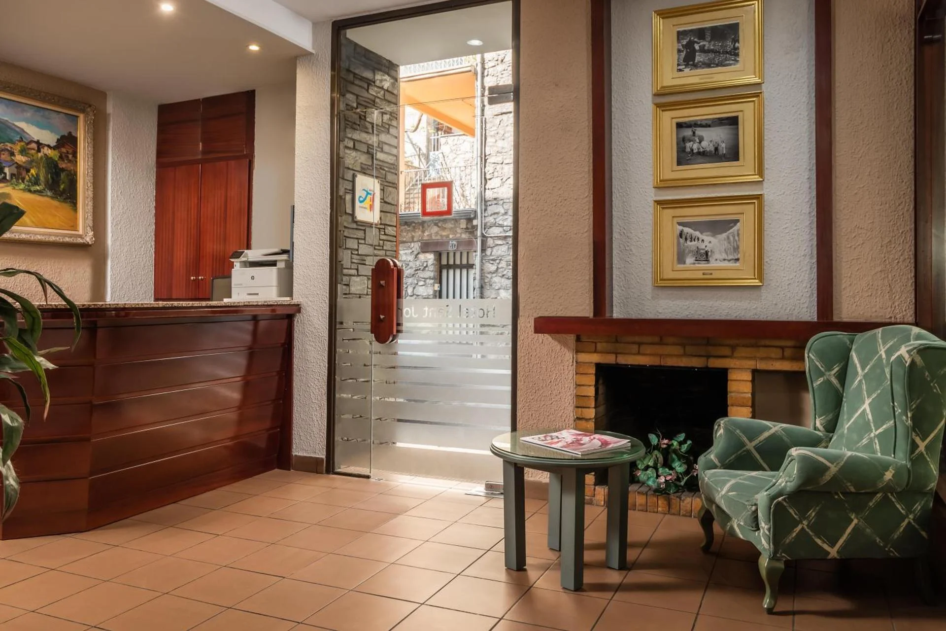 Hotel Sant Jordi - Image 8