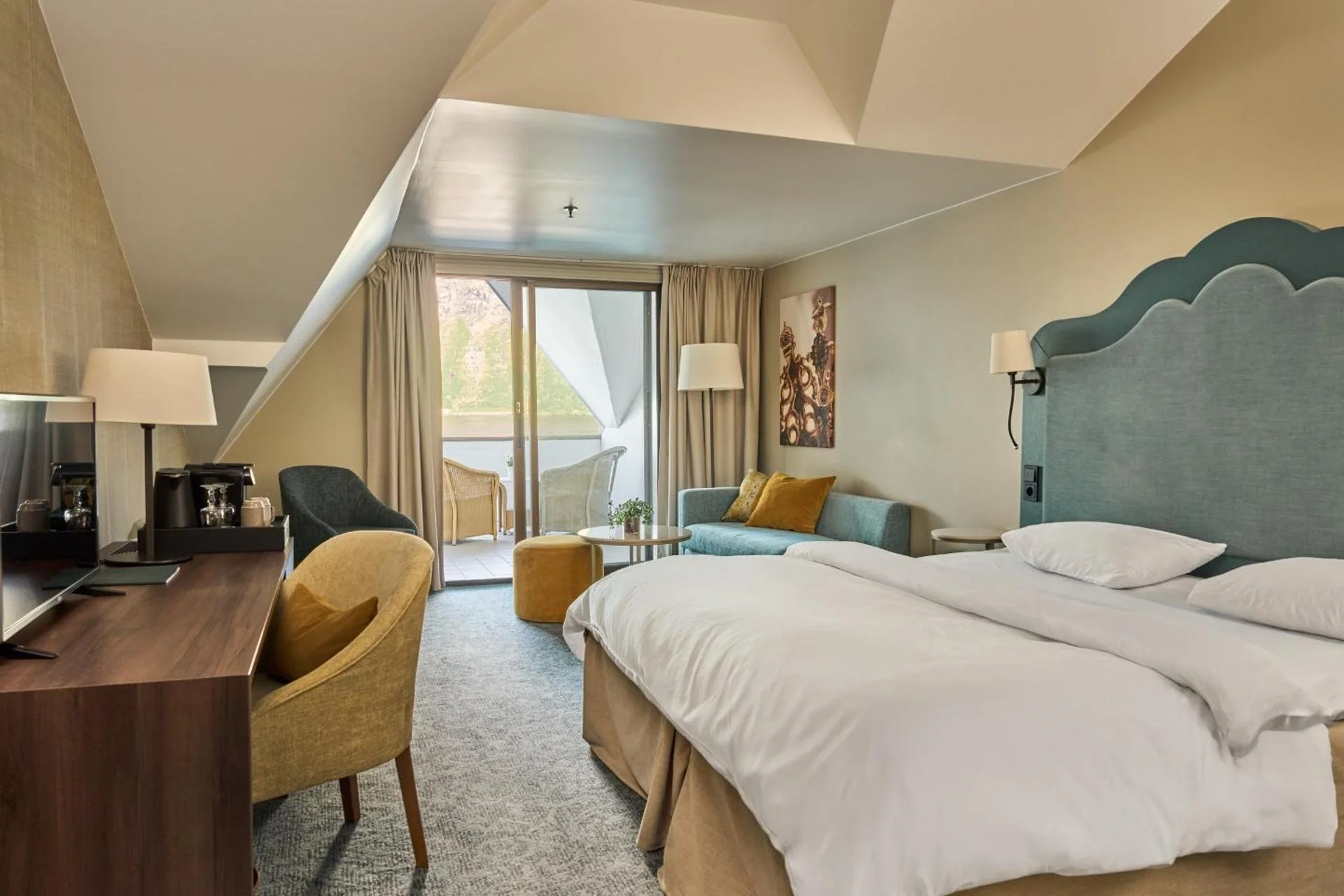 Experience the Charm of Hotel Ullensvang in Norway - Image 2