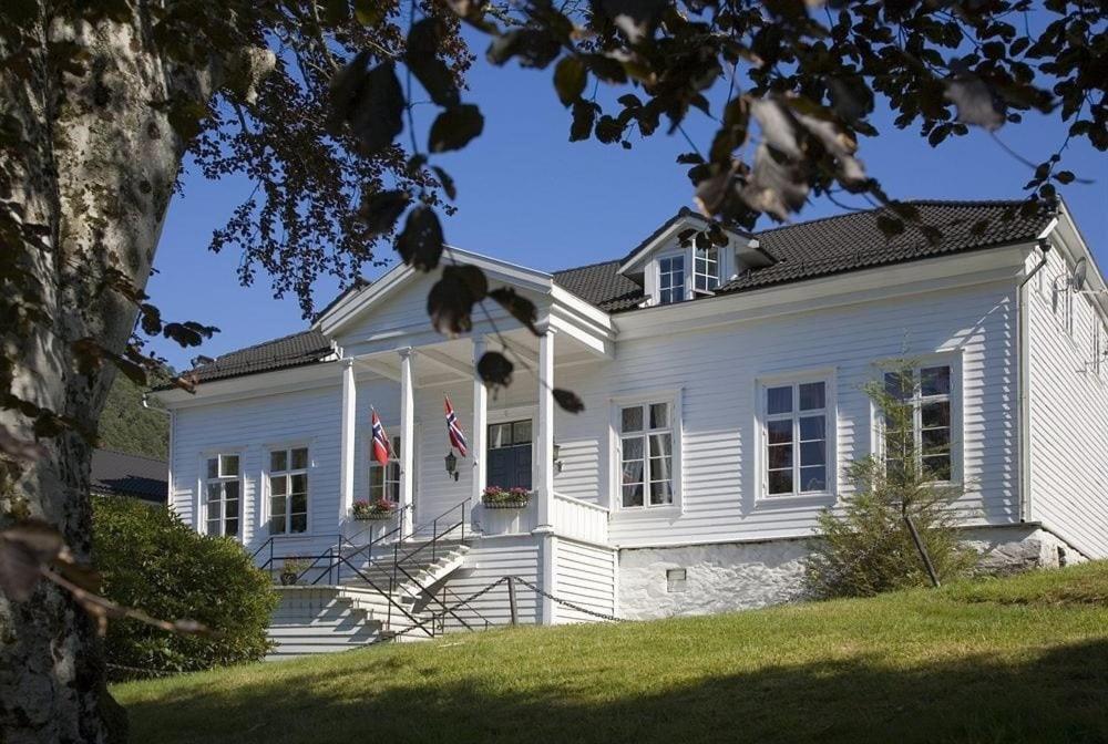 Experience the Charm of Hotel Ullensvang in Norway - Image 11