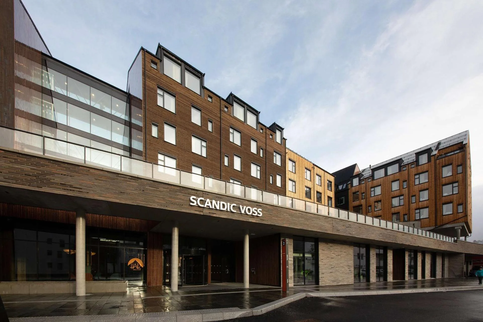 Experience the Charm of Hotel Ullensvang in Norway - Image 14