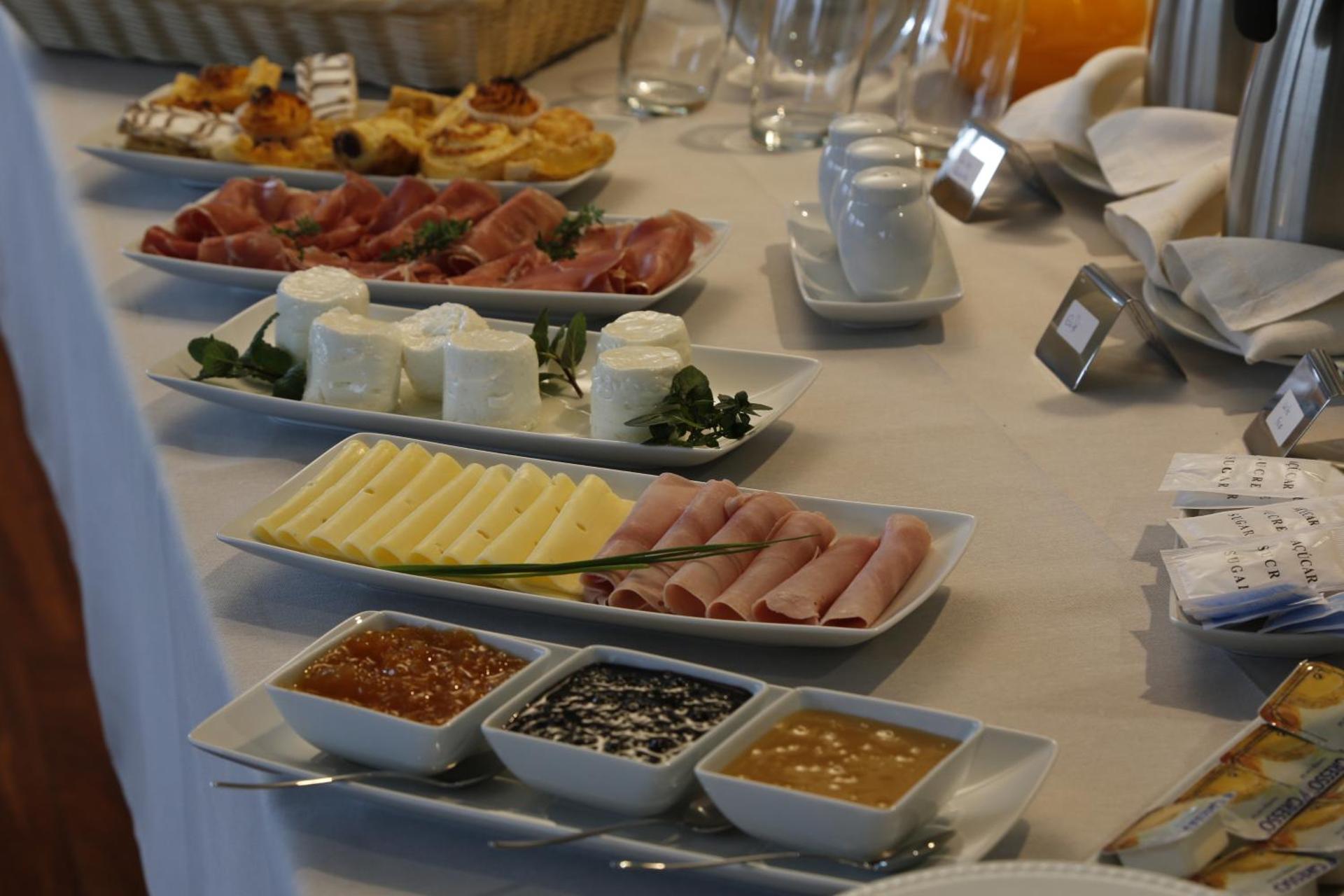 Descubra o LBV House Hotel: Conforto e Atendimento Excepcional para Todos - Imagem 6