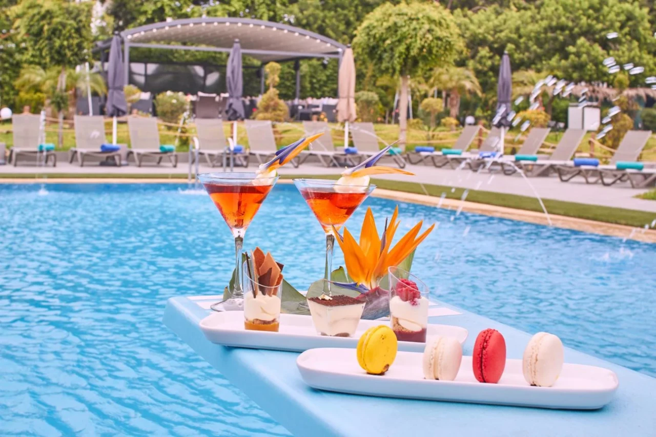 Mabrouk Hotel and Suites - Adults Only - Image 9