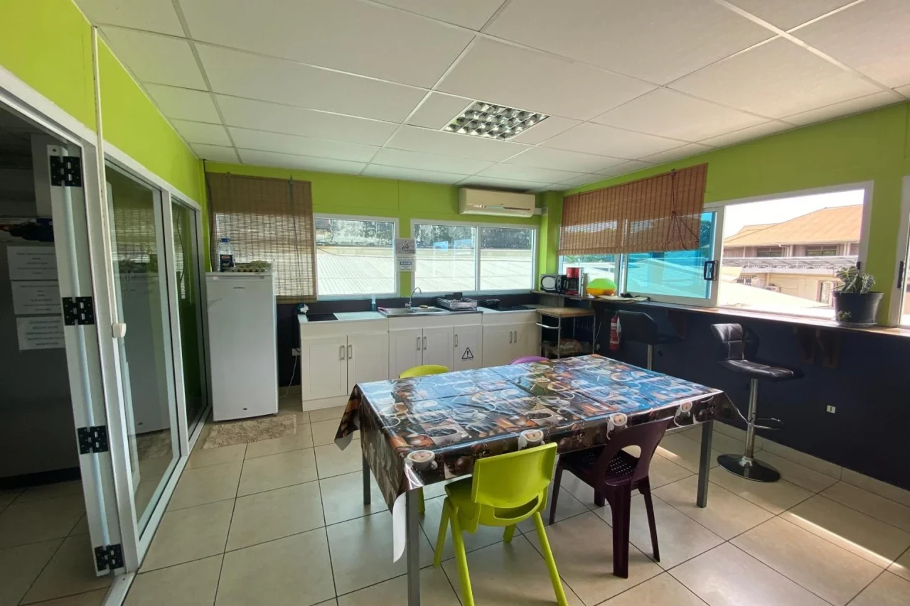 Mahana Lodge Hostel & Backpacker - Image 3