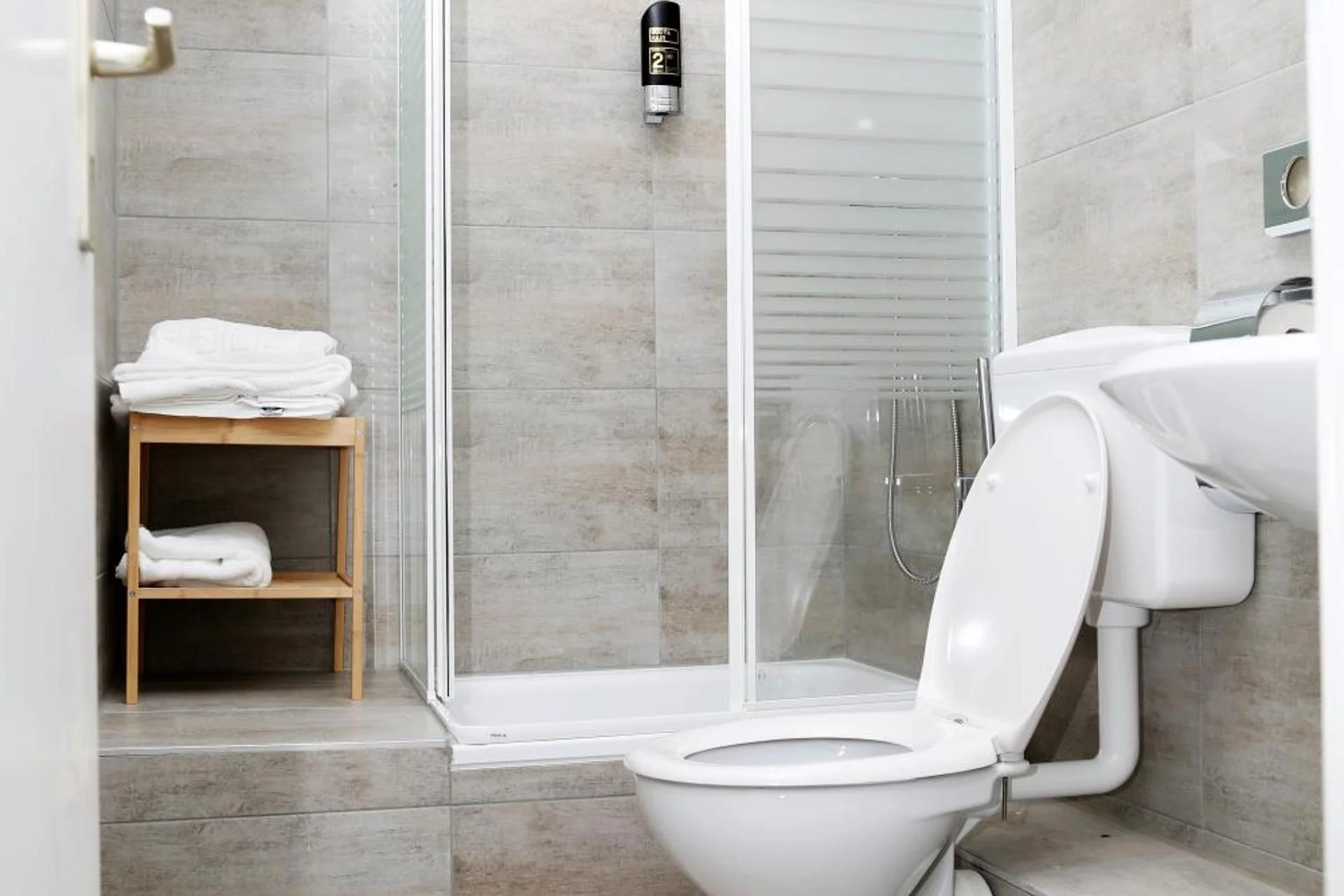 Main Hotel Frankfurt City Hauptbahnhof - Image 7