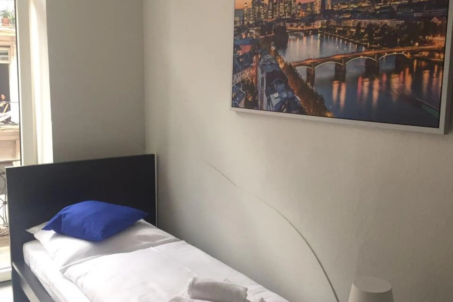 Main Hotel Frankfurt City Hauptbahnhof - Image 10