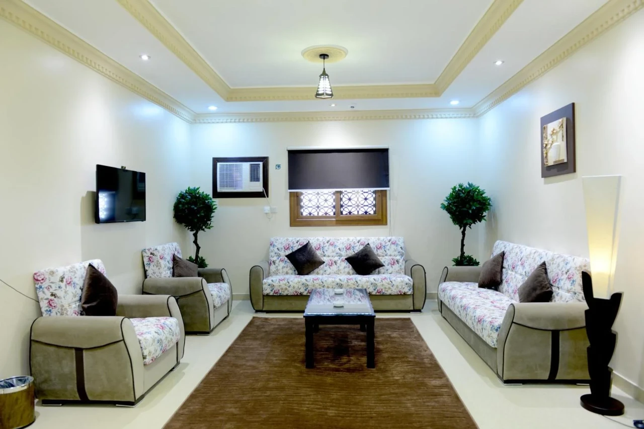 Marina Hotel Rais - Image 5