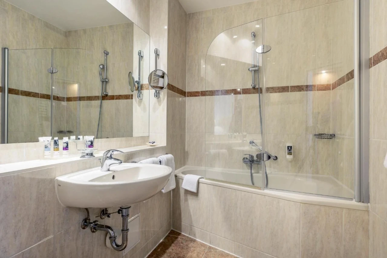 Mercure Hotel Berlin Mitte - Image 17
