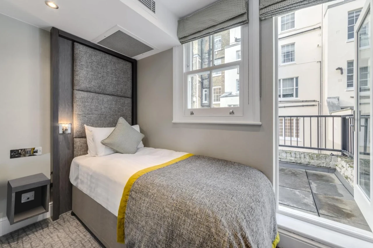 Mornington Hotel London Victoria - Image 10