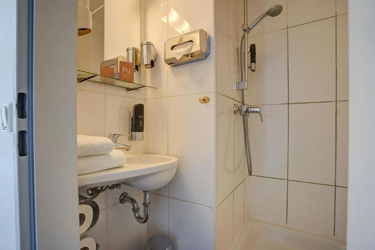 North-Hotel Reeperbahn - Image 19