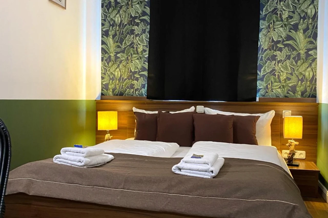 North-Hotel Reeperbahn - Image 20
