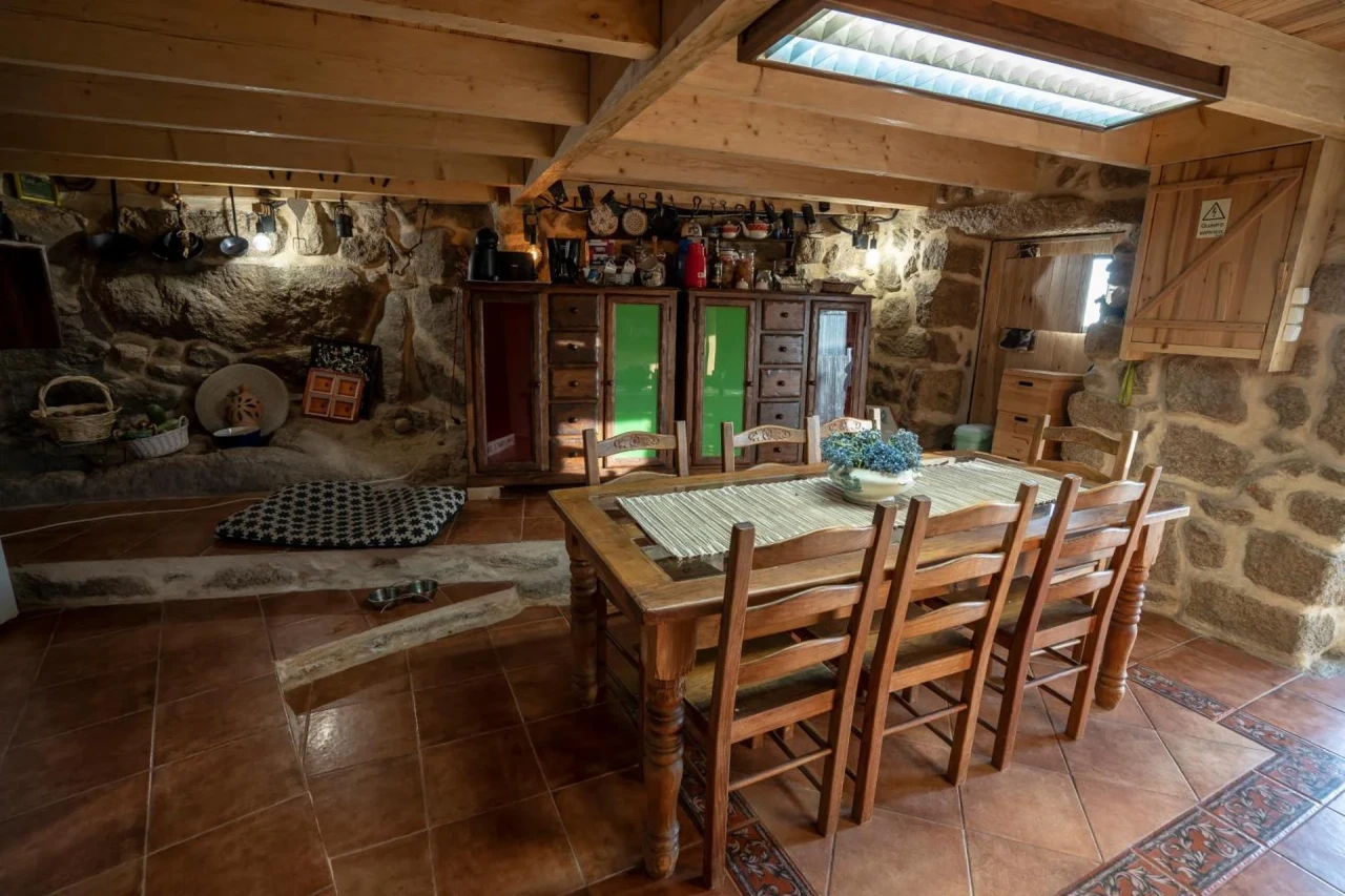 Old House - Image 12