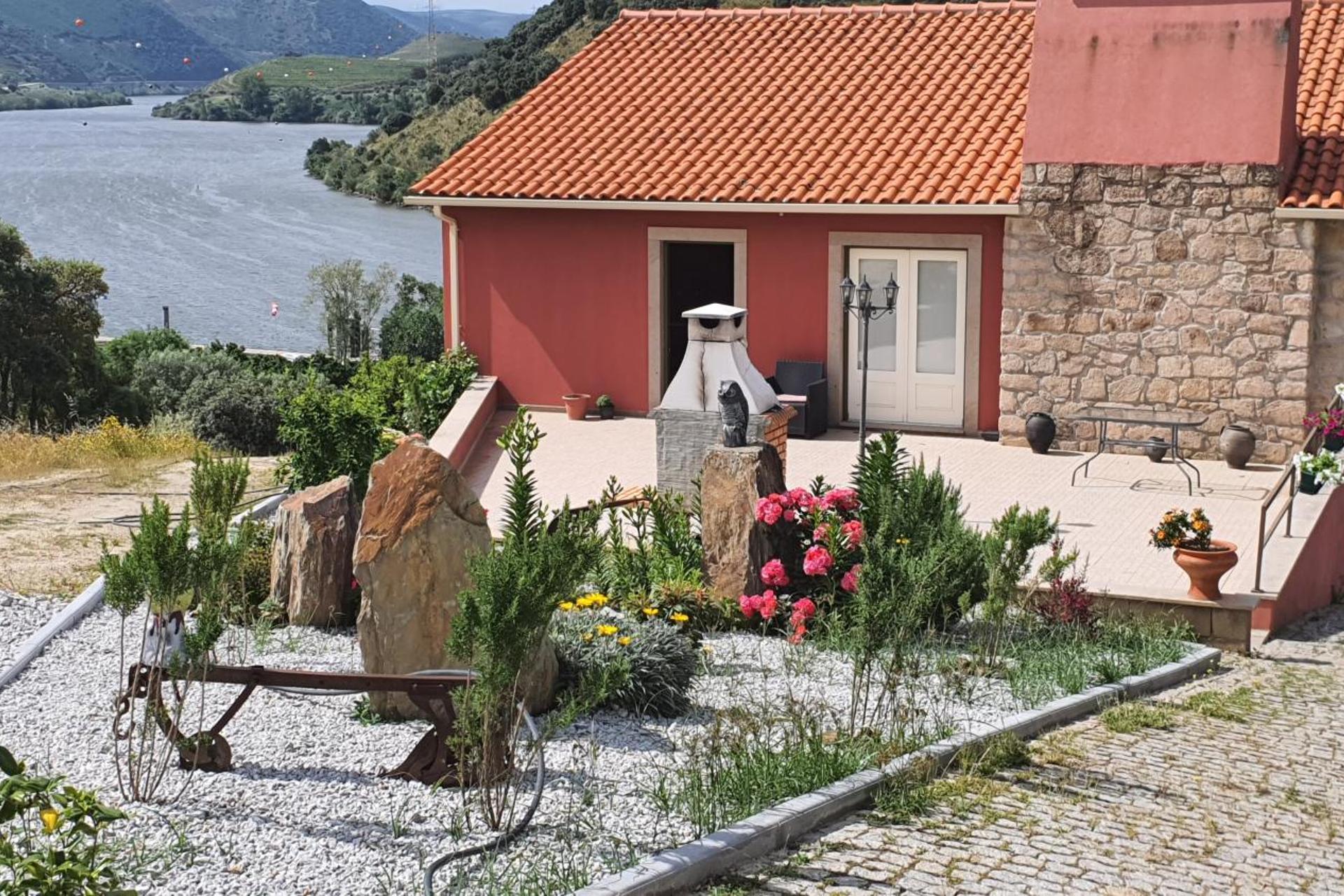 Descubra Olhares do Douro: Um Refúgio em Meio à Natureza - Imagem 70