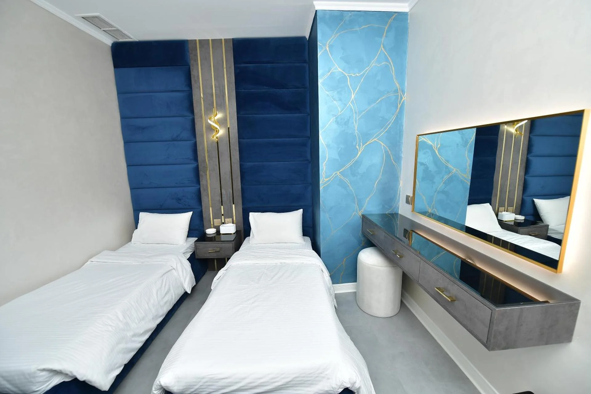 Palazzo Hotel - Image 7