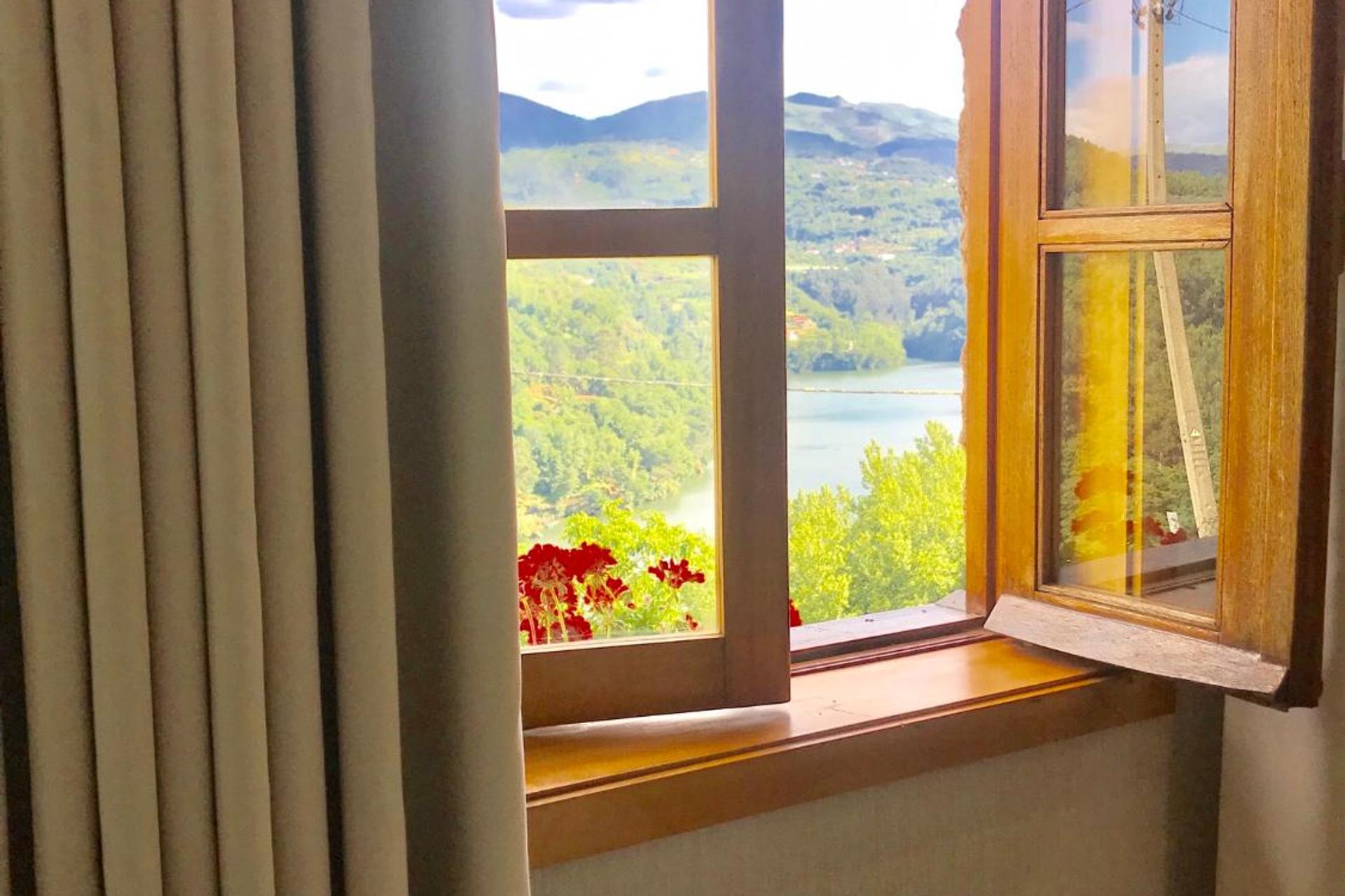 Descubra o Pedacinho de Mundo Douro: Um Refúgio de Conforto e Estilo - Imagem 29