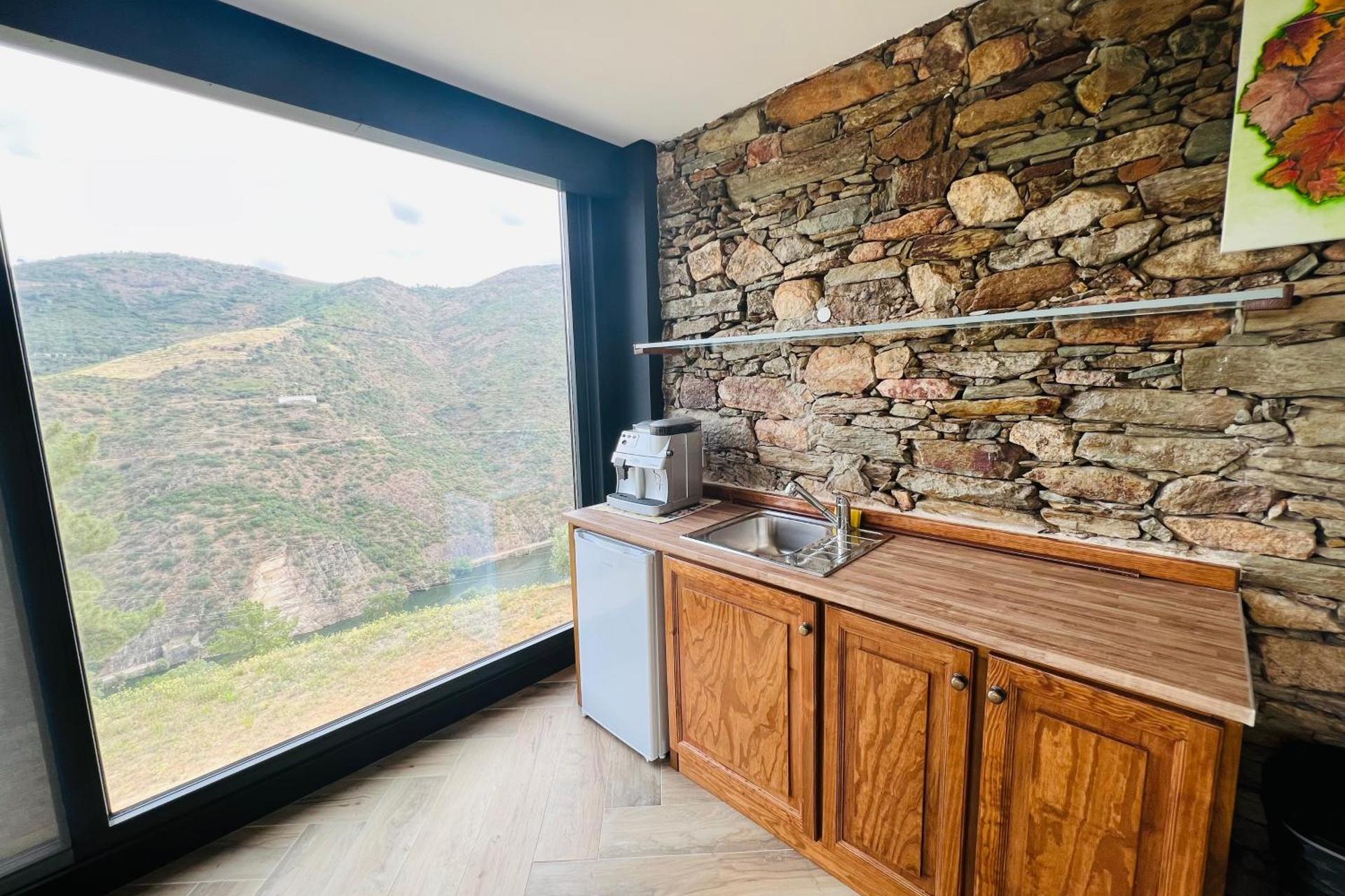 Descubra a Quinta da Pinguinha: O Refúgio Perfeito para Casais, Famílias e Viagens de Negócios - Imagem 22