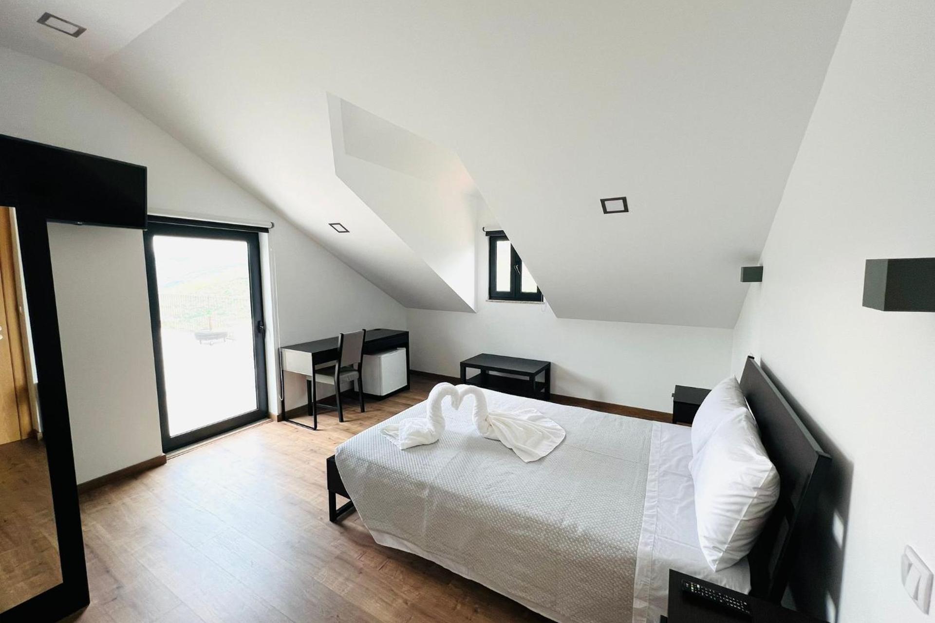 Descubra a Quinta da Pinguinha: O Refúgio Perfeito para Casais, Famílias e Viagens de Negócios - Imagem 30