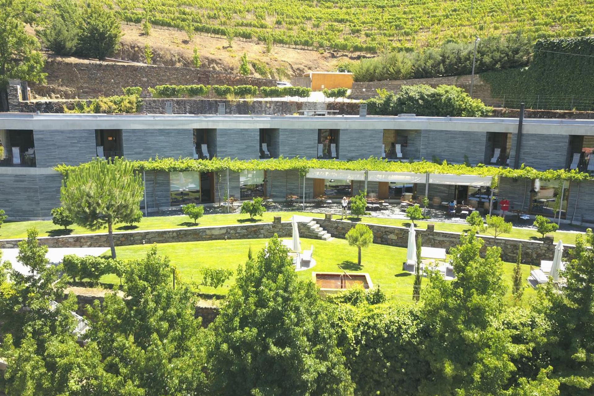 Descubra o Conforto e a Tradição do Quinta do Vallado Wine Hotel - Imagem 1