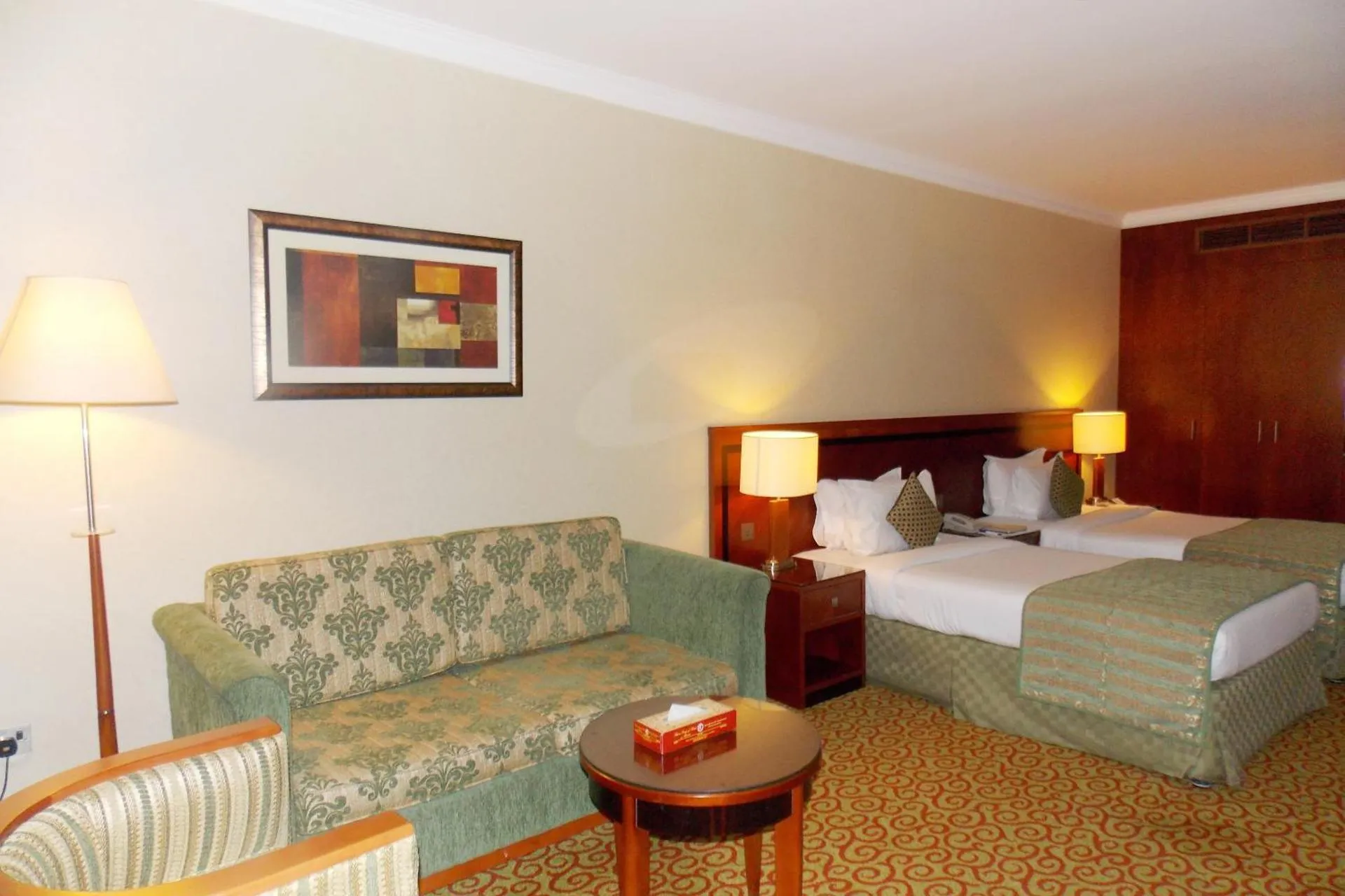 Ramee Royal Hotel - Image 11