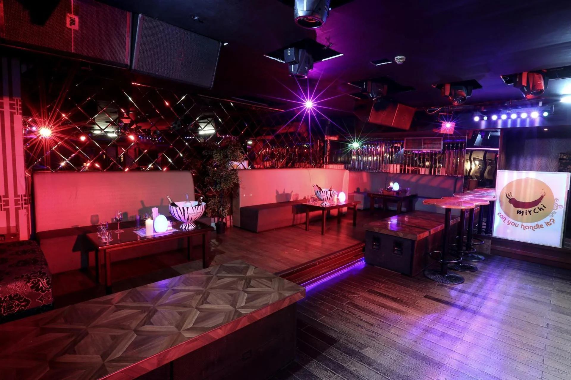 Ramee Royal Hotel - Image 20