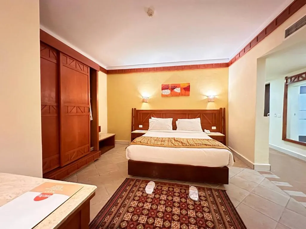 King Room with Pool View