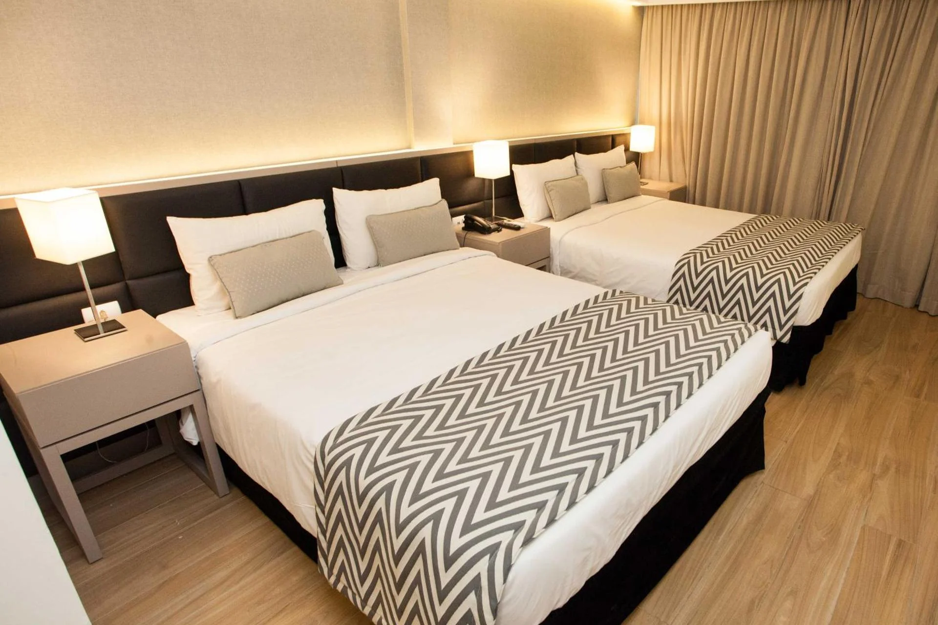 Royal Regency Palace Hotel - Image 13