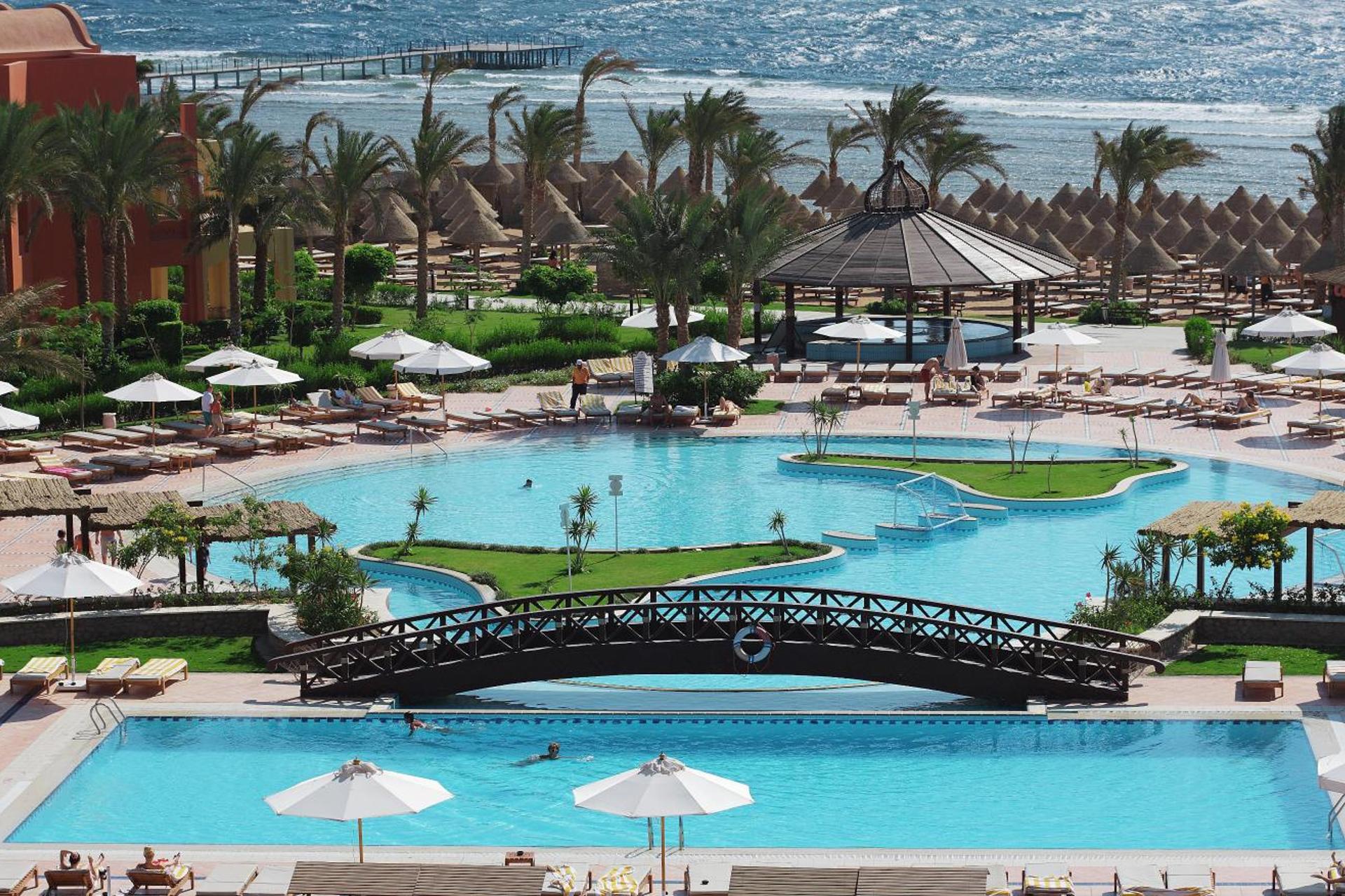 Discover the Ultimate Hospitality Experience at Sharm Grand Plaza - Image 19