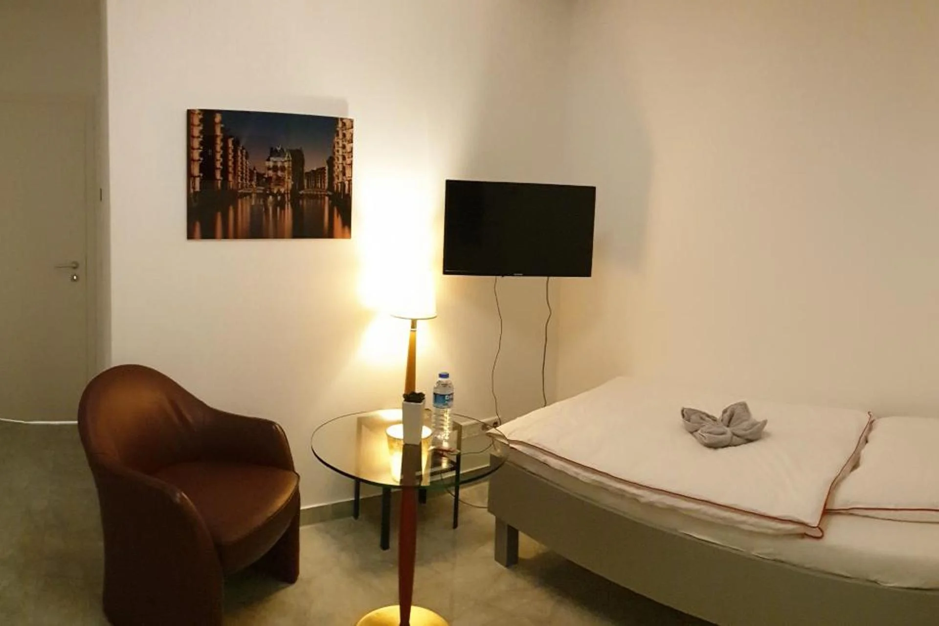 Sleep2Fly Hamburg-Airport - Image 15