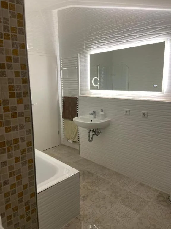 Sleep2Fly Hamburg-Airport - Image 19