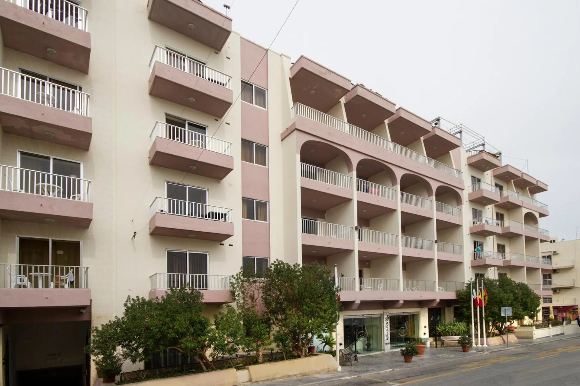 Soreda Hotel - Image 19