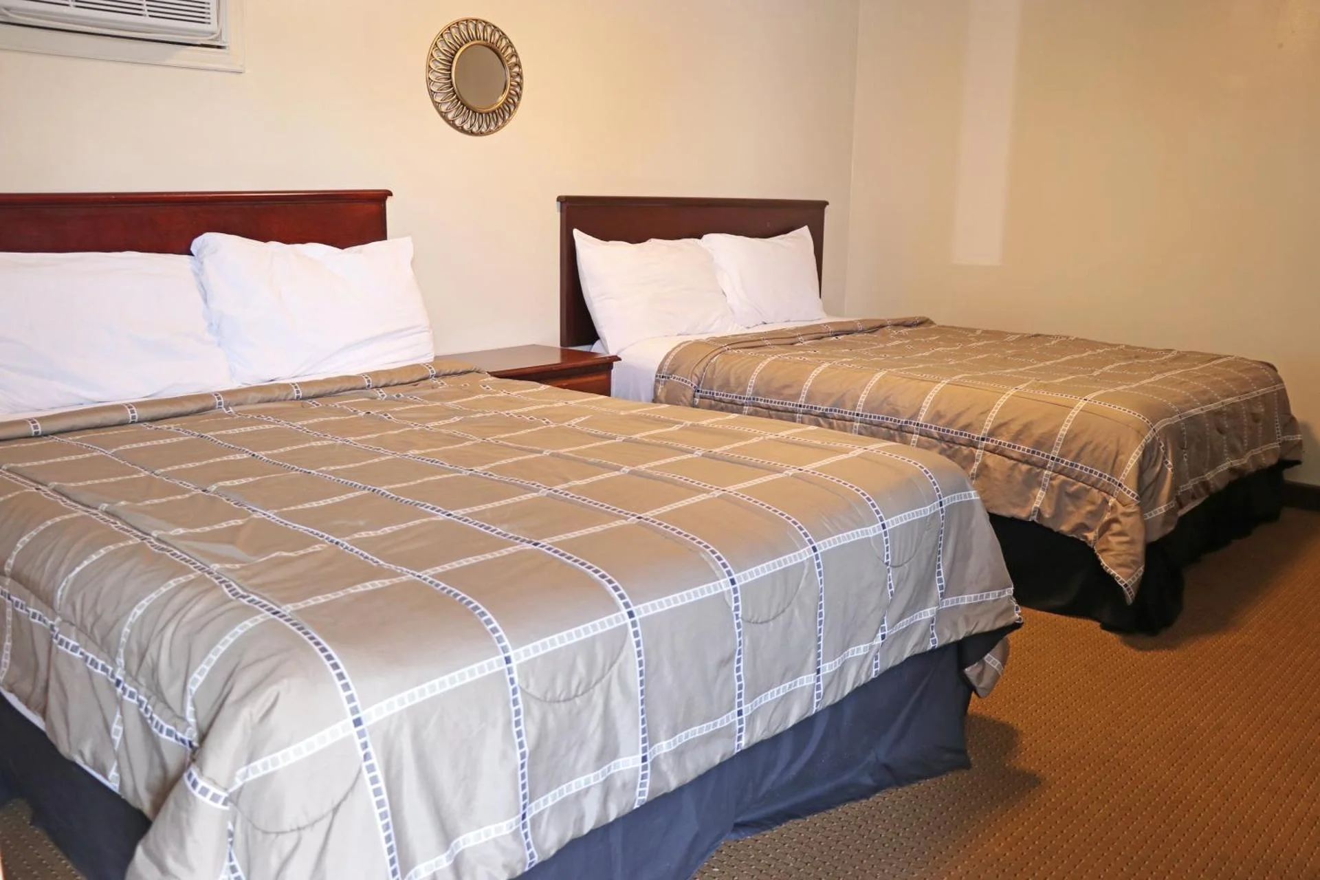 The Falls Family Lodge - Image 4