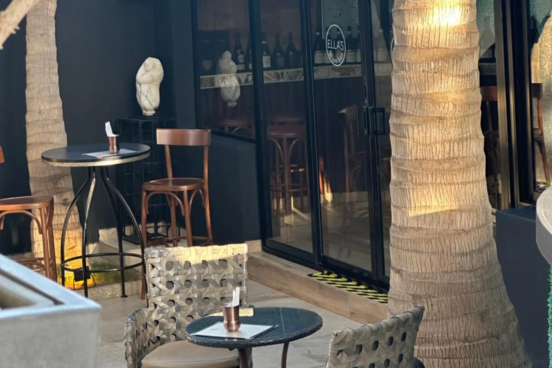 The Palms Luxury Boutique Hotel - Image 1