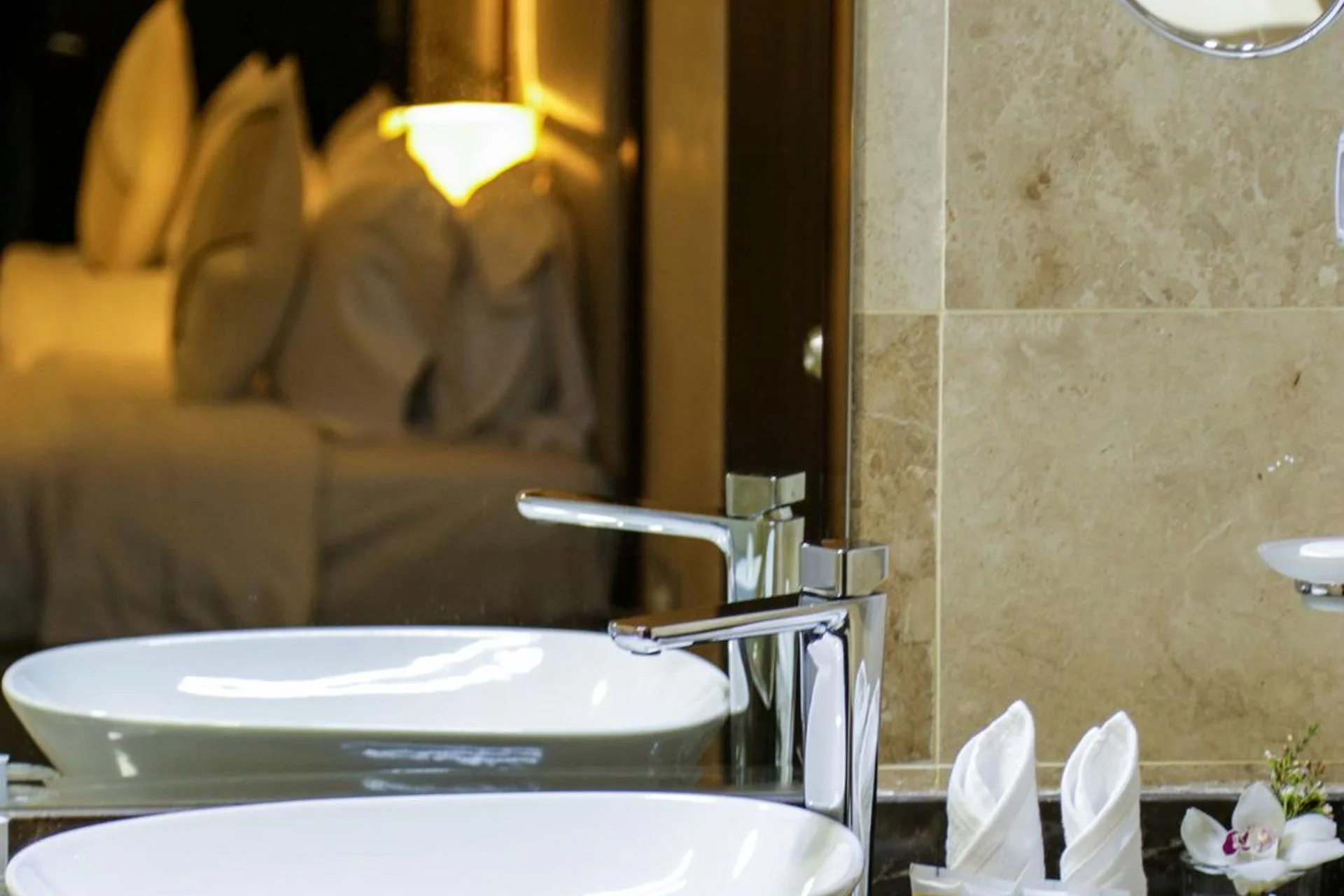 The Town Hotel - Image 16