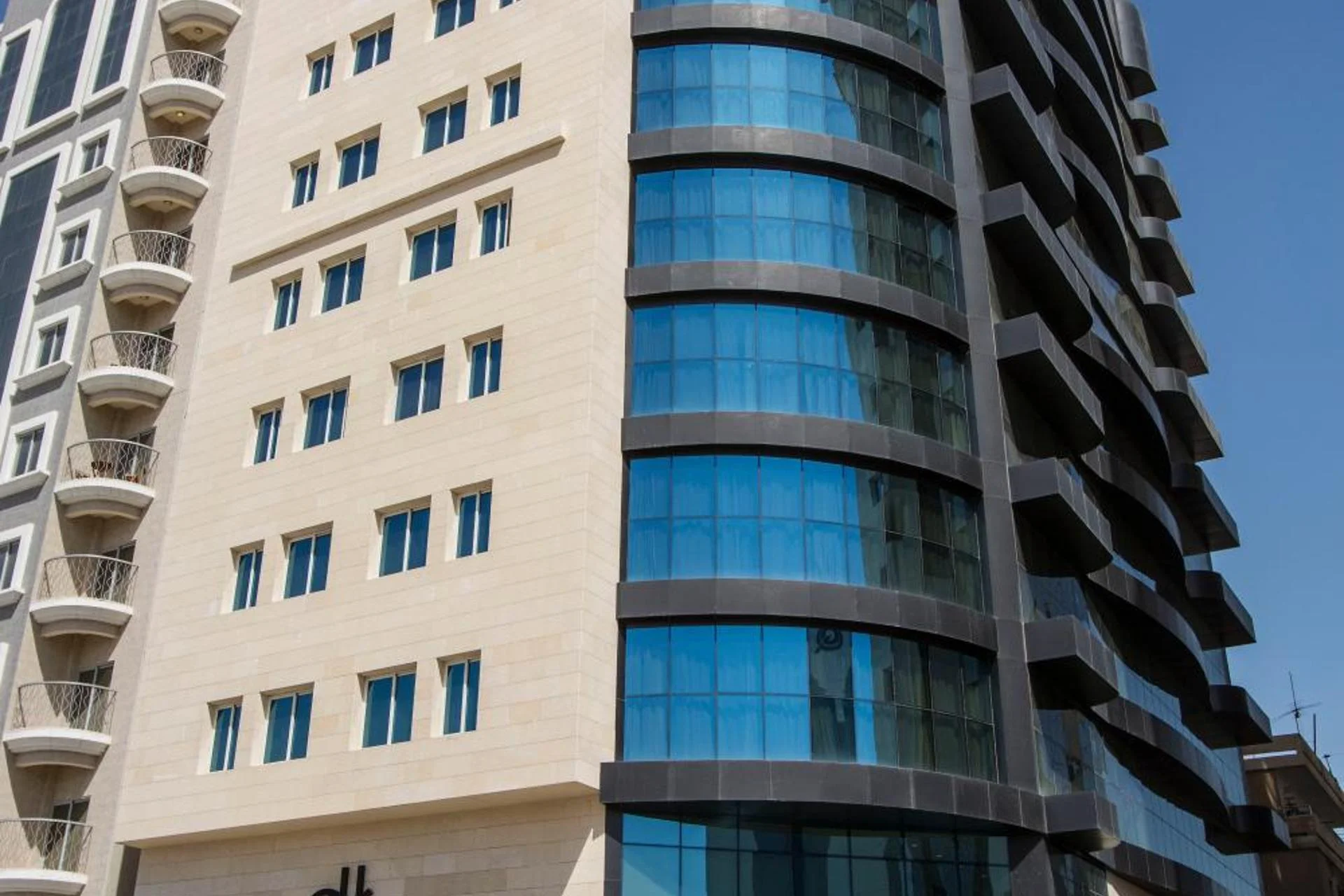 The Town Hotel - Image 19